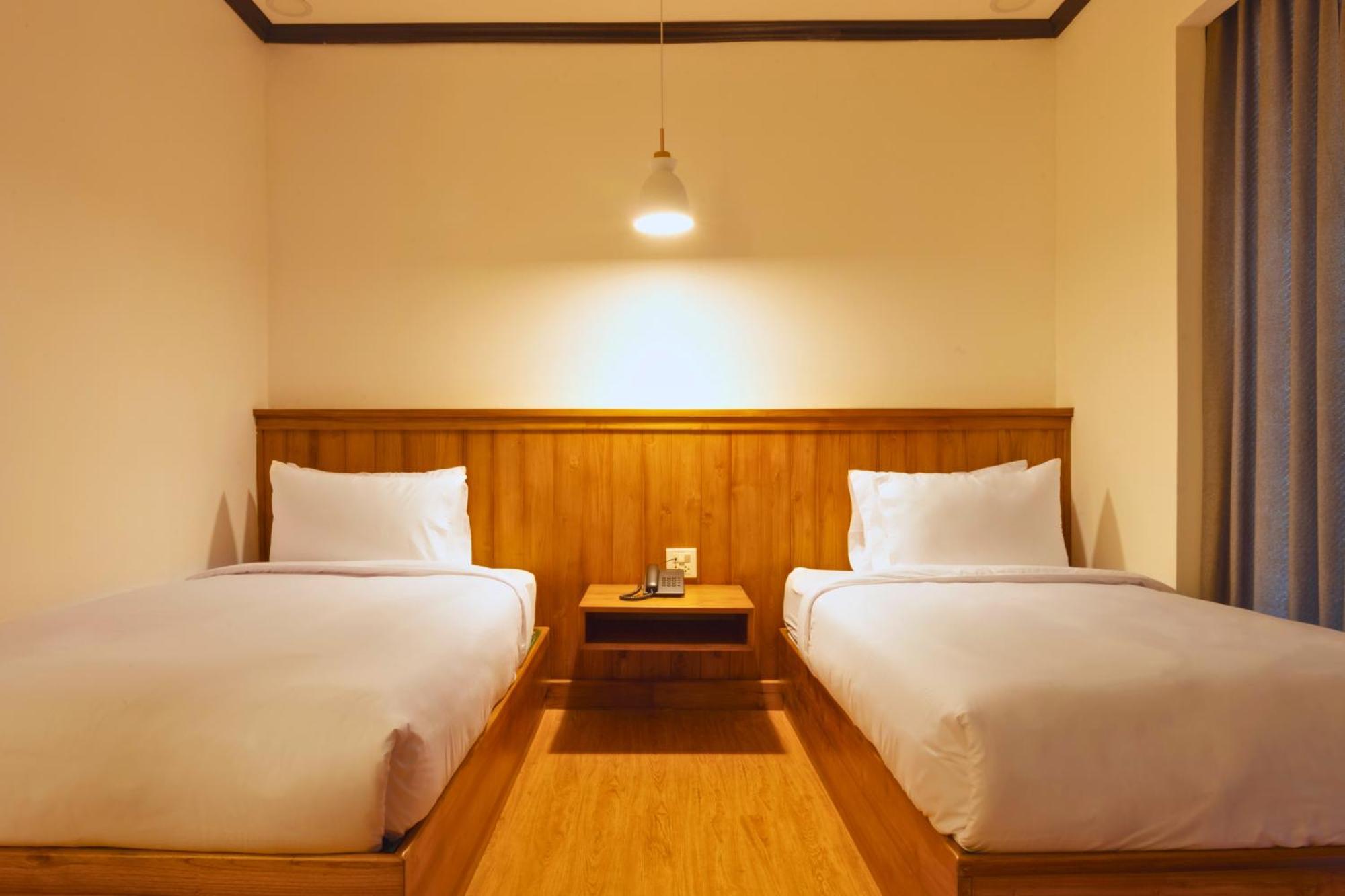 Oudomsin Vangvieng Hotel Vang Vieng Esterno foto