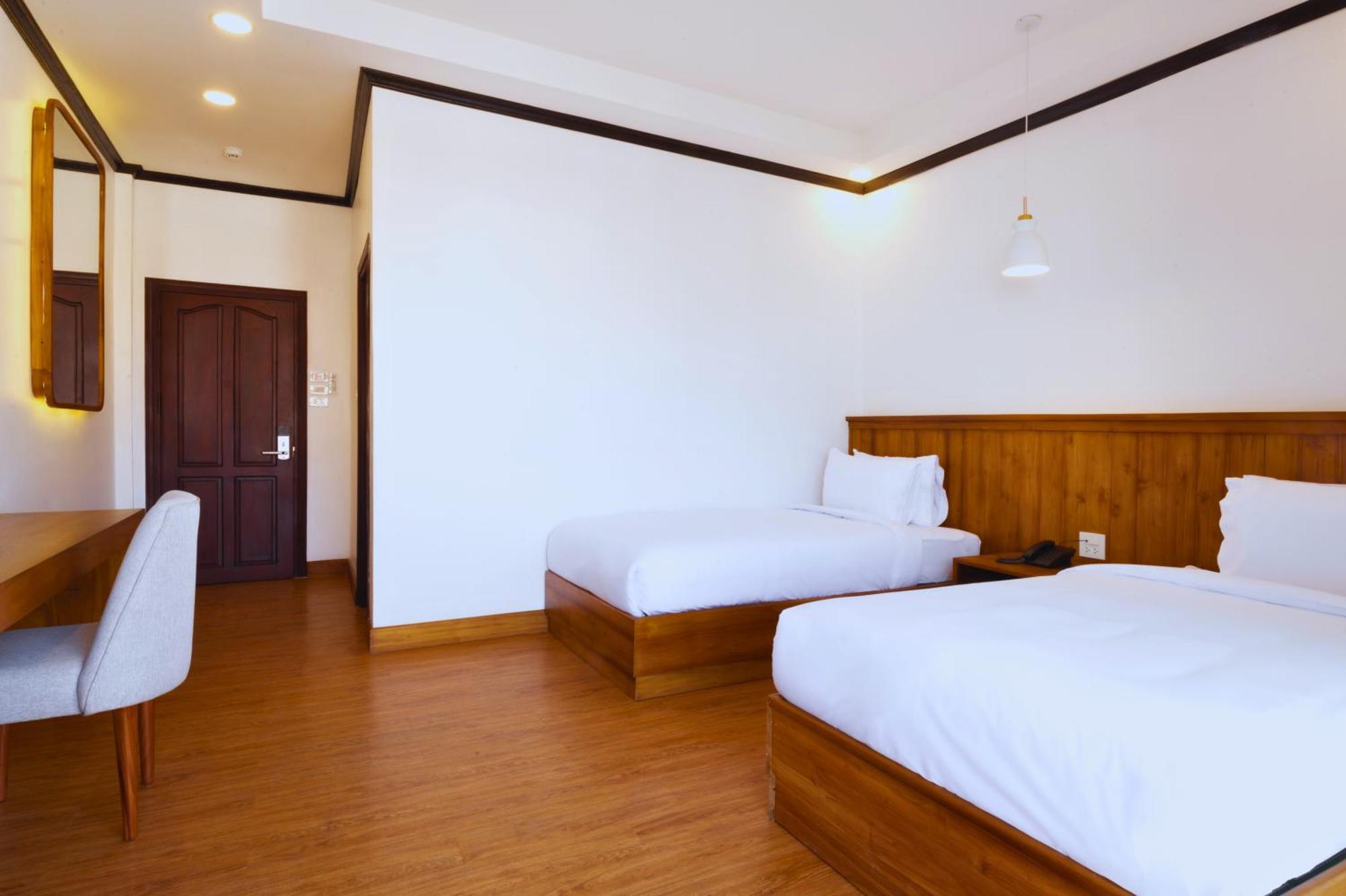 Oudomsin Vangvieng Hotel Vang Vieng Esterno foto