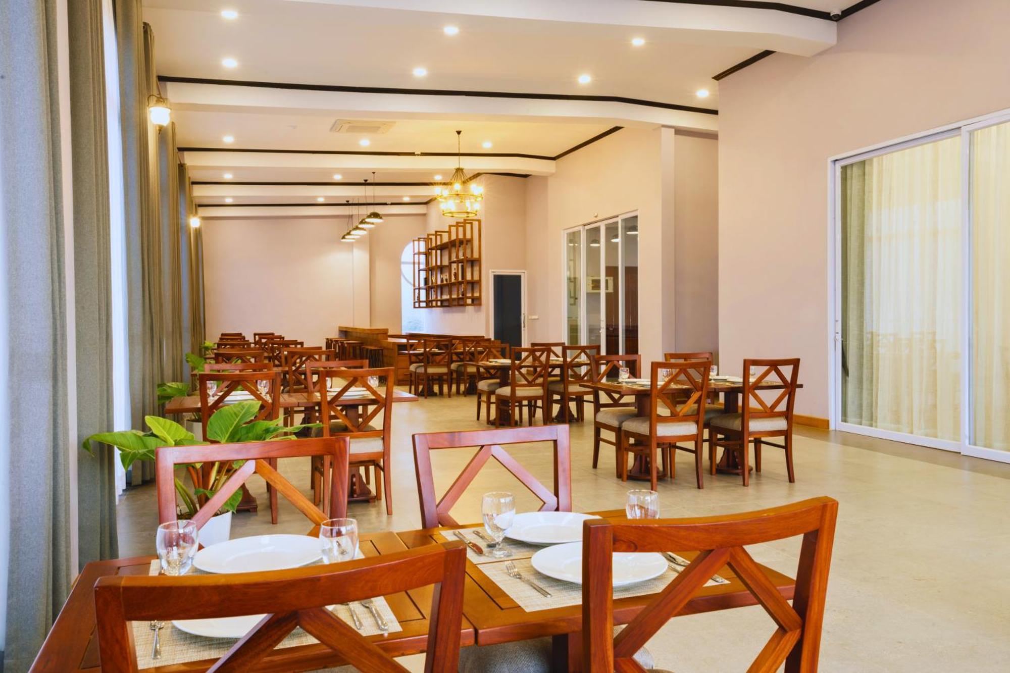 Oudomsin Vangvieng Hotel Vang Vieng Esterno foto