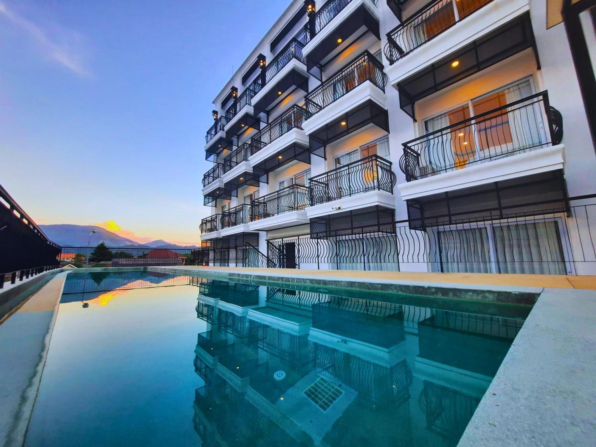 Oudomsin Vangvieng Hotel Vang Vieng Esterno foto