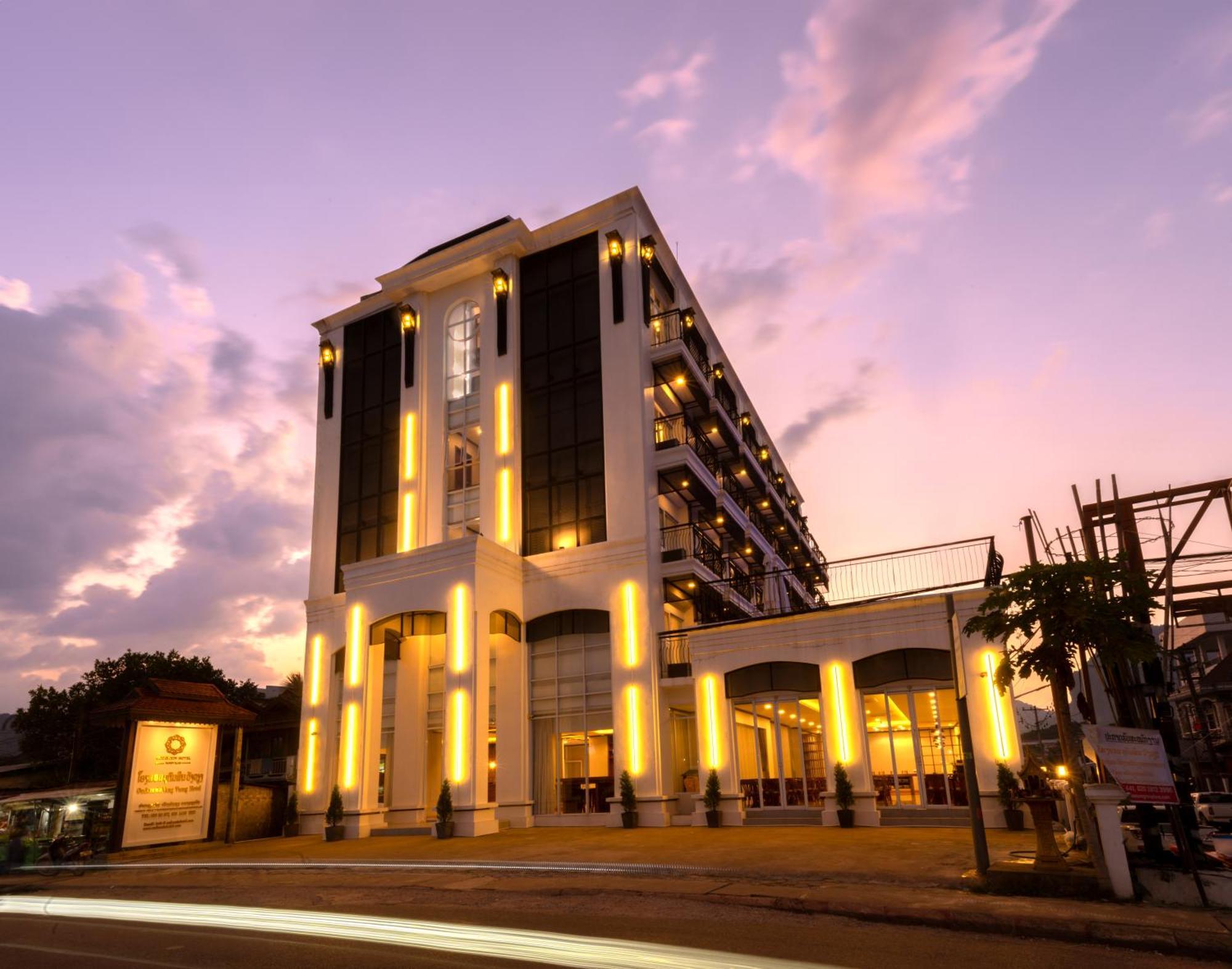 Oudomsin Vangvieng Hotel Vang Vieng Esterno foto